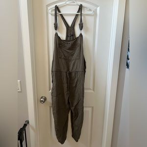 DD77 Green overalls